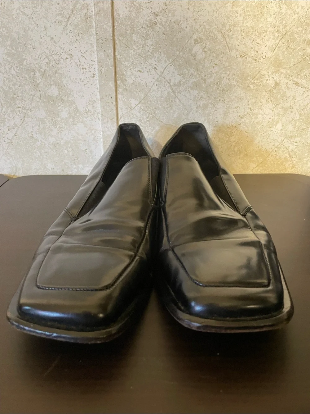 Via Spiga polished black